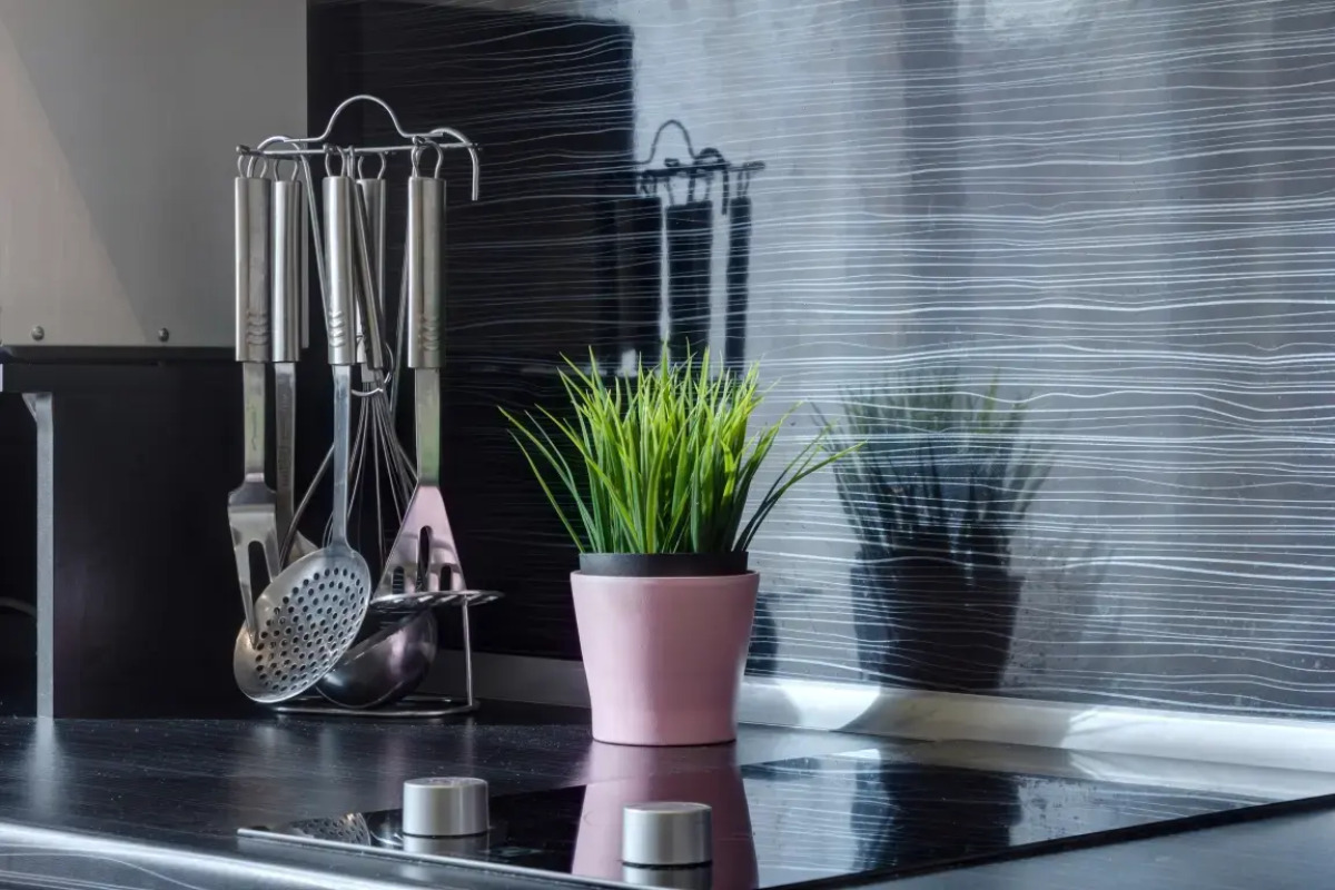 Апартаменты Стандартные с Балконом и Видом на Город на площади МОПРа