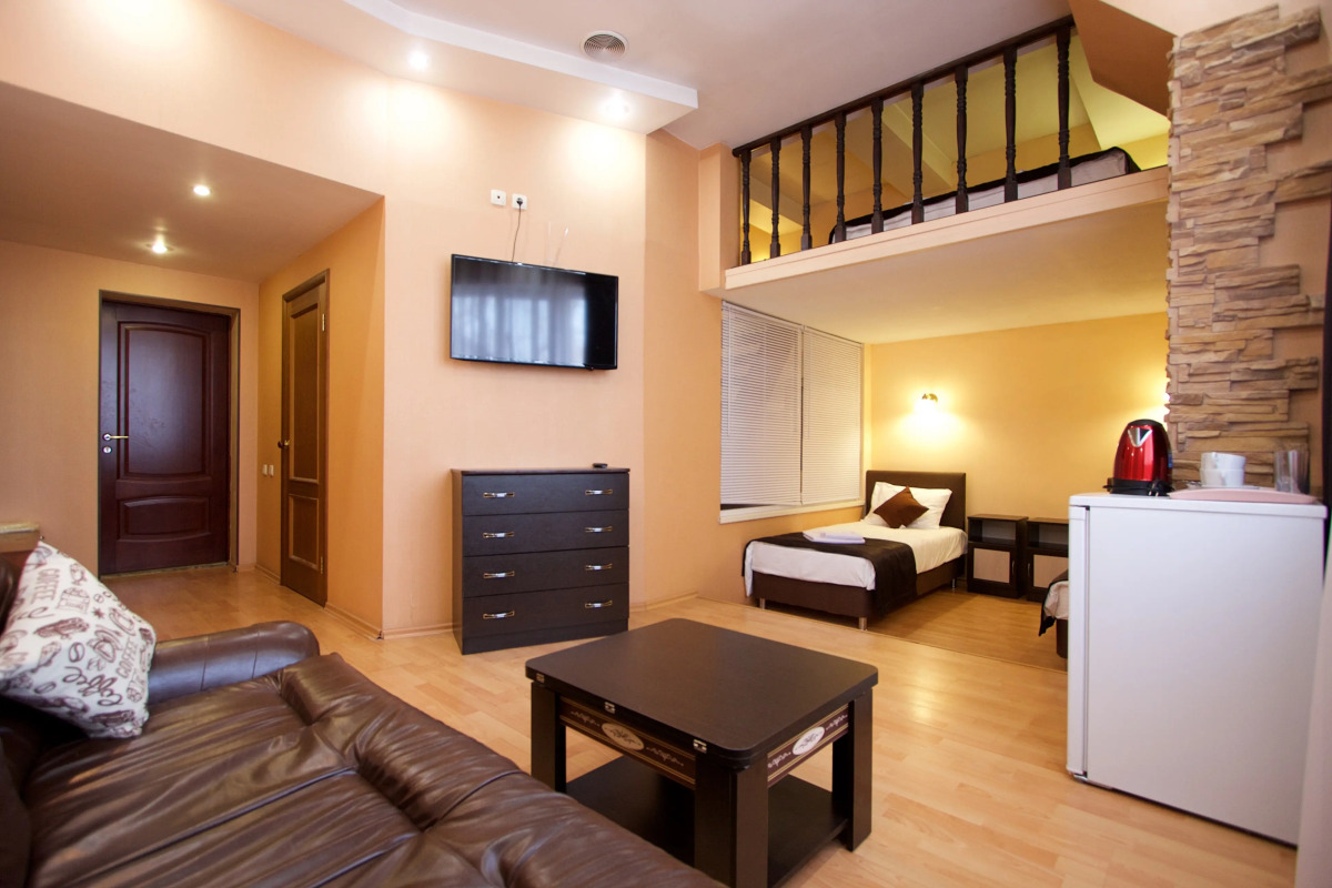 Отель Автодвор