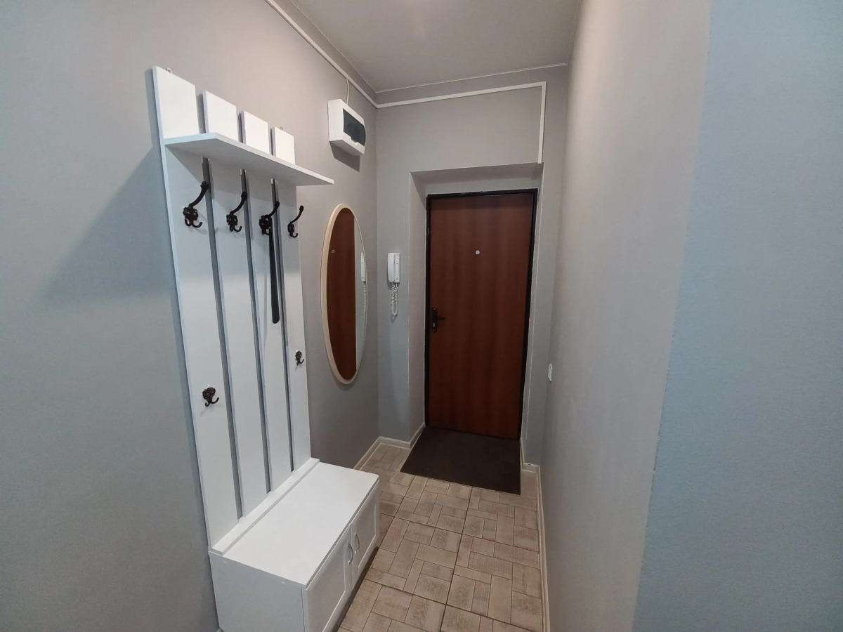 Квартира Просторная 2-к с красивым видом из окна