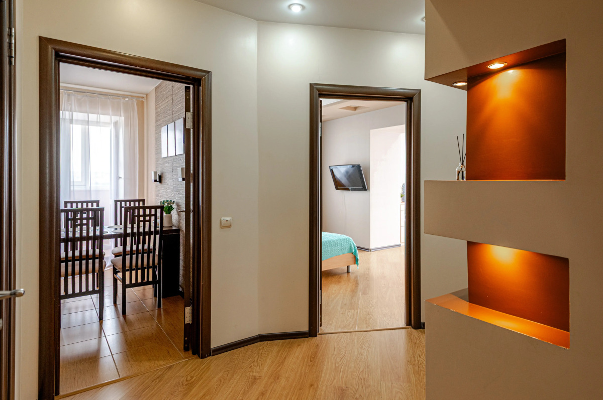 Квартира 2-к у Залива на Крылова 5 от RentAp