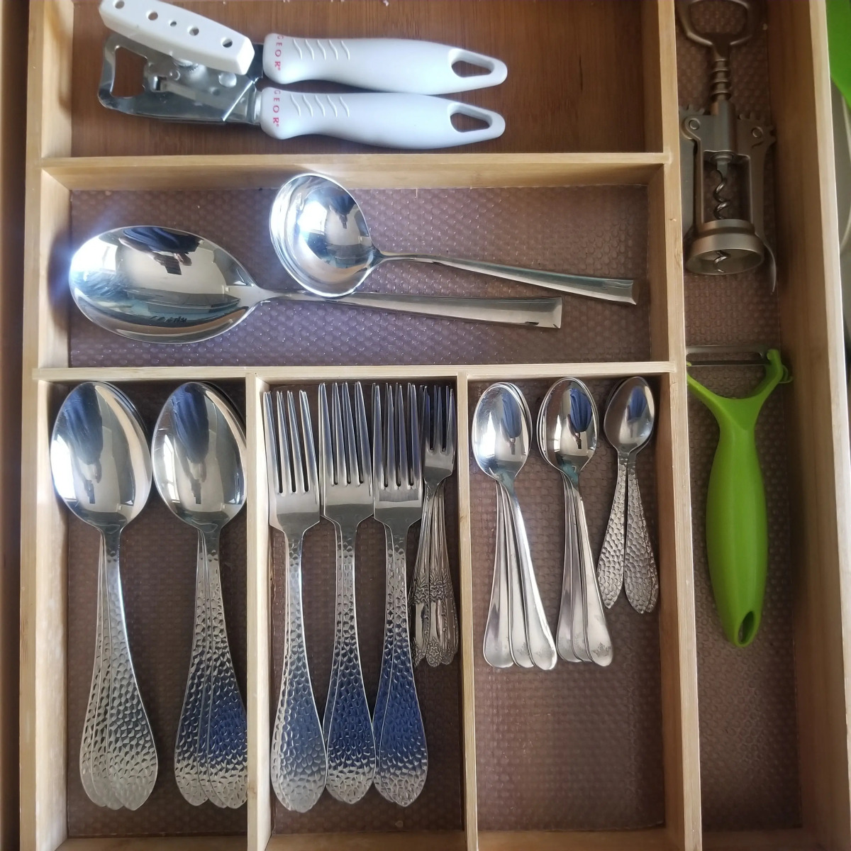 Апартаменты бизнес комфорт. Панорама города  с 26 этажа