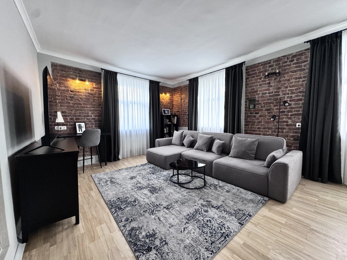 Квартира Уютная с видом на реку Мойку