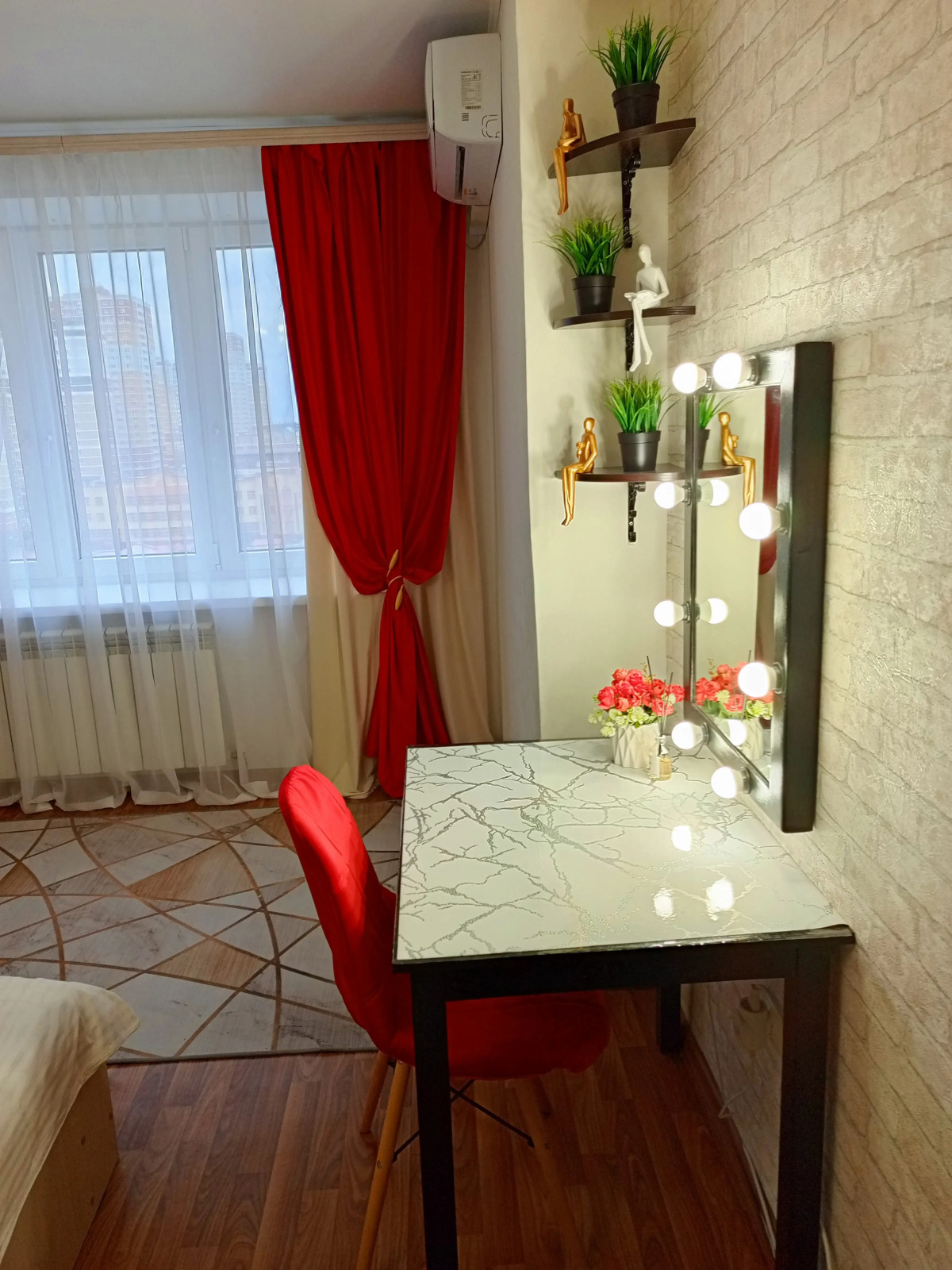 Апартаменты Рядом с ТК Елецкий