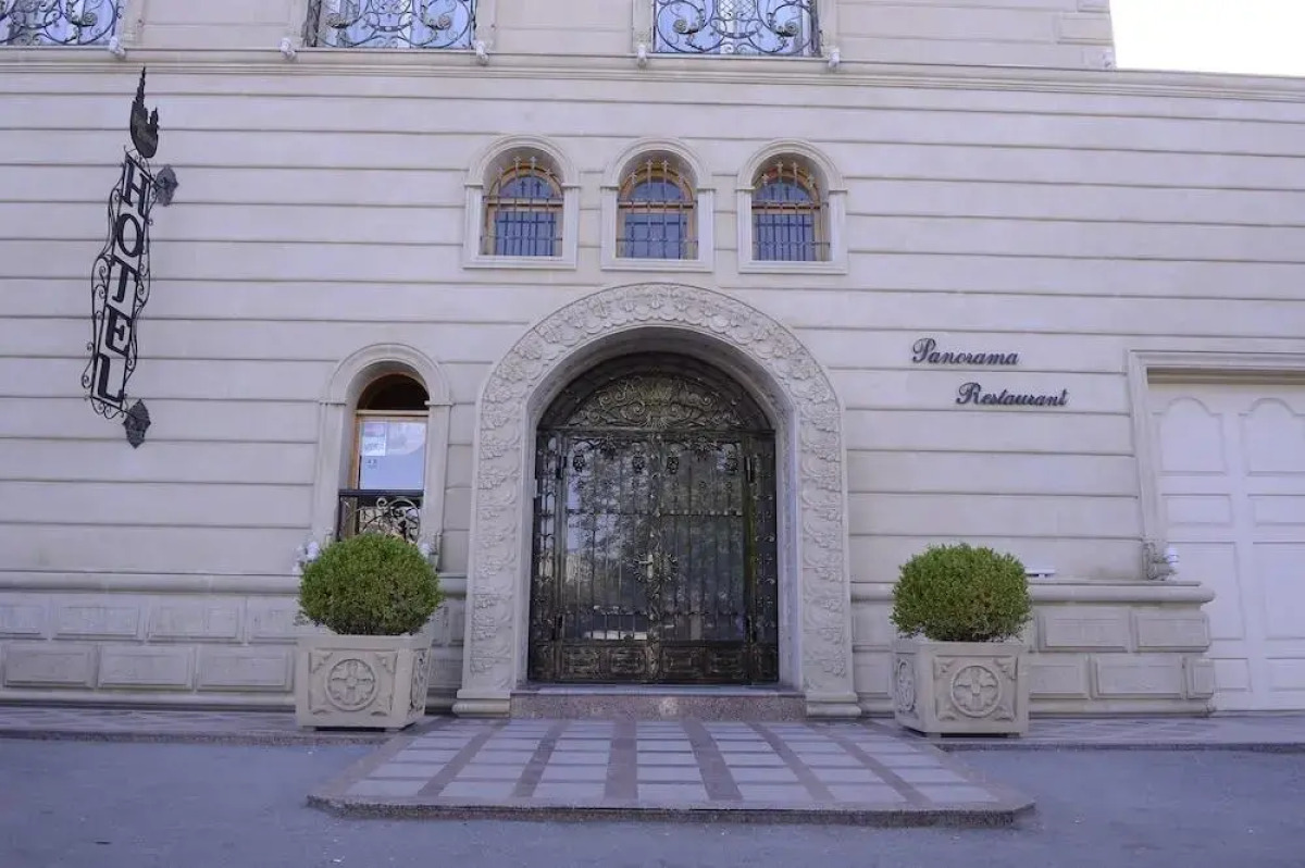 Отель East Legend Panorama