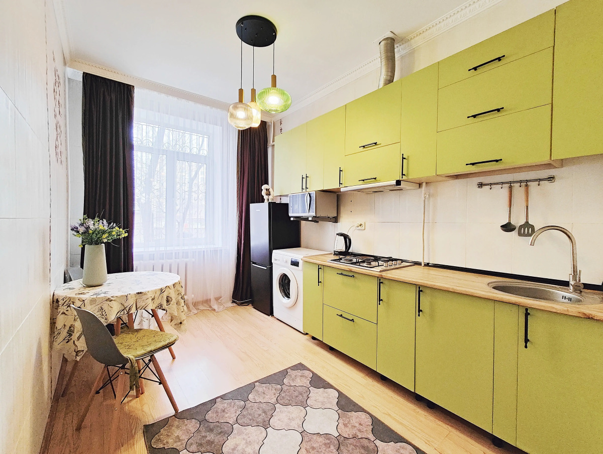 Апартаменты M.O.O.N. APARTMENTS Seifullina 500