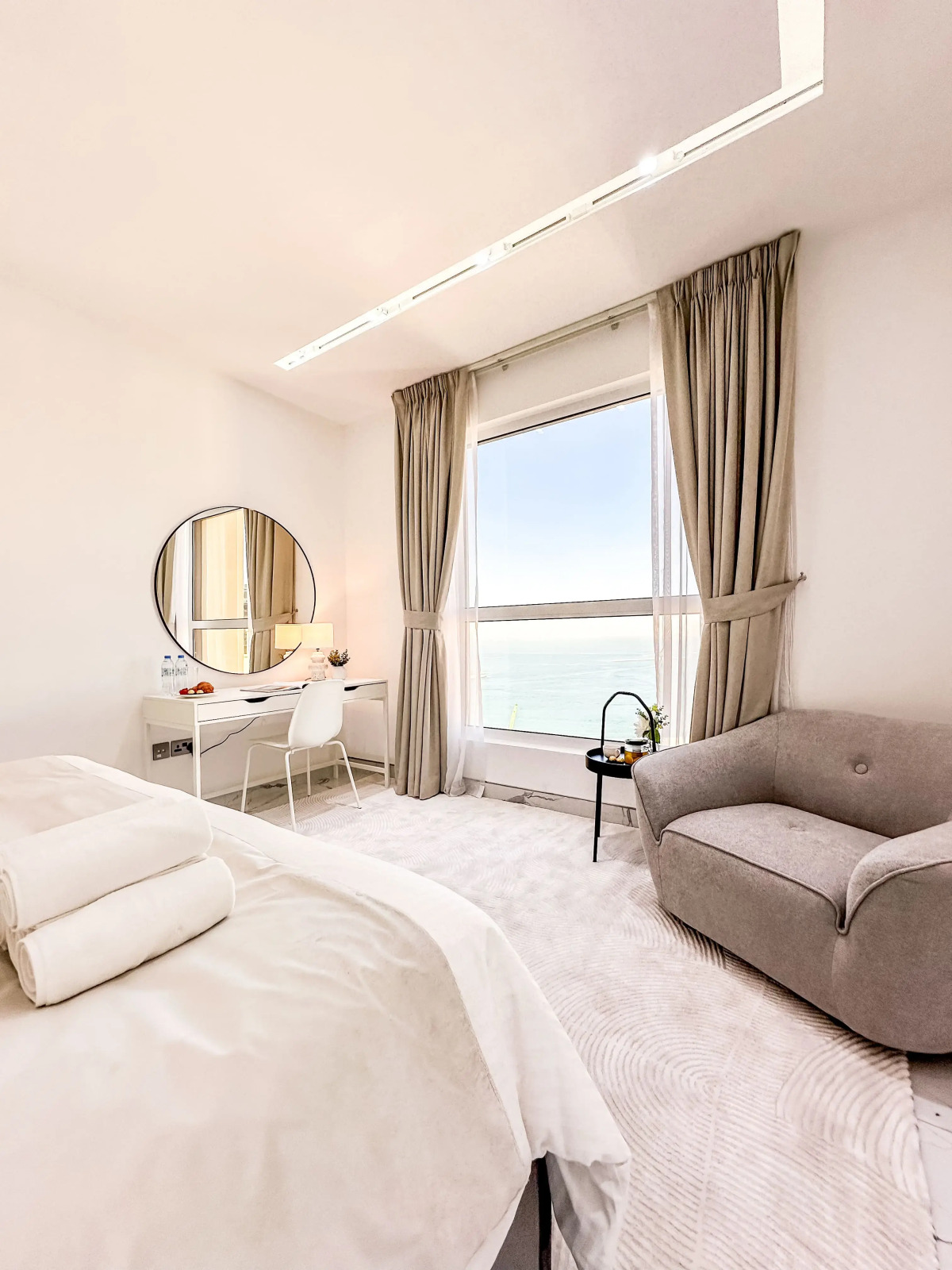 Апартаменты GMA Murjan 2BR Sea View High Floor