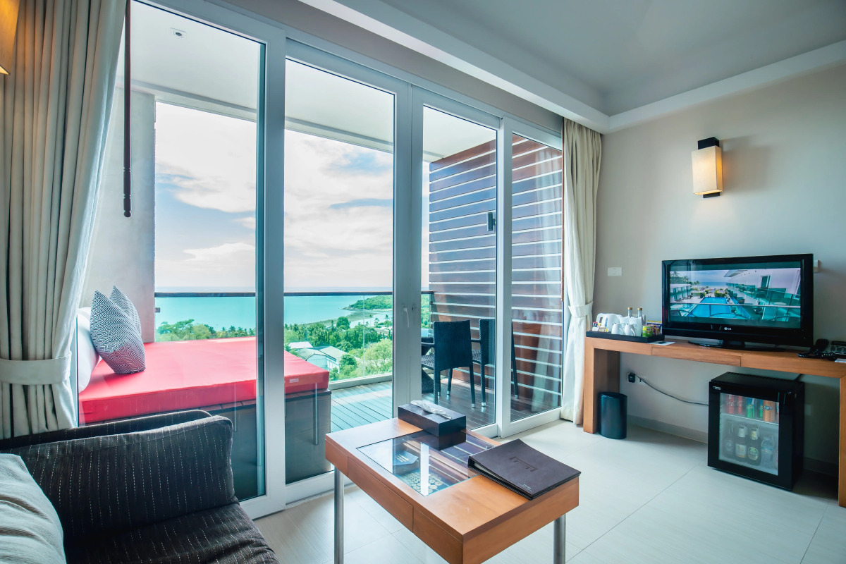 Отель KC Resort & Over Water Villas