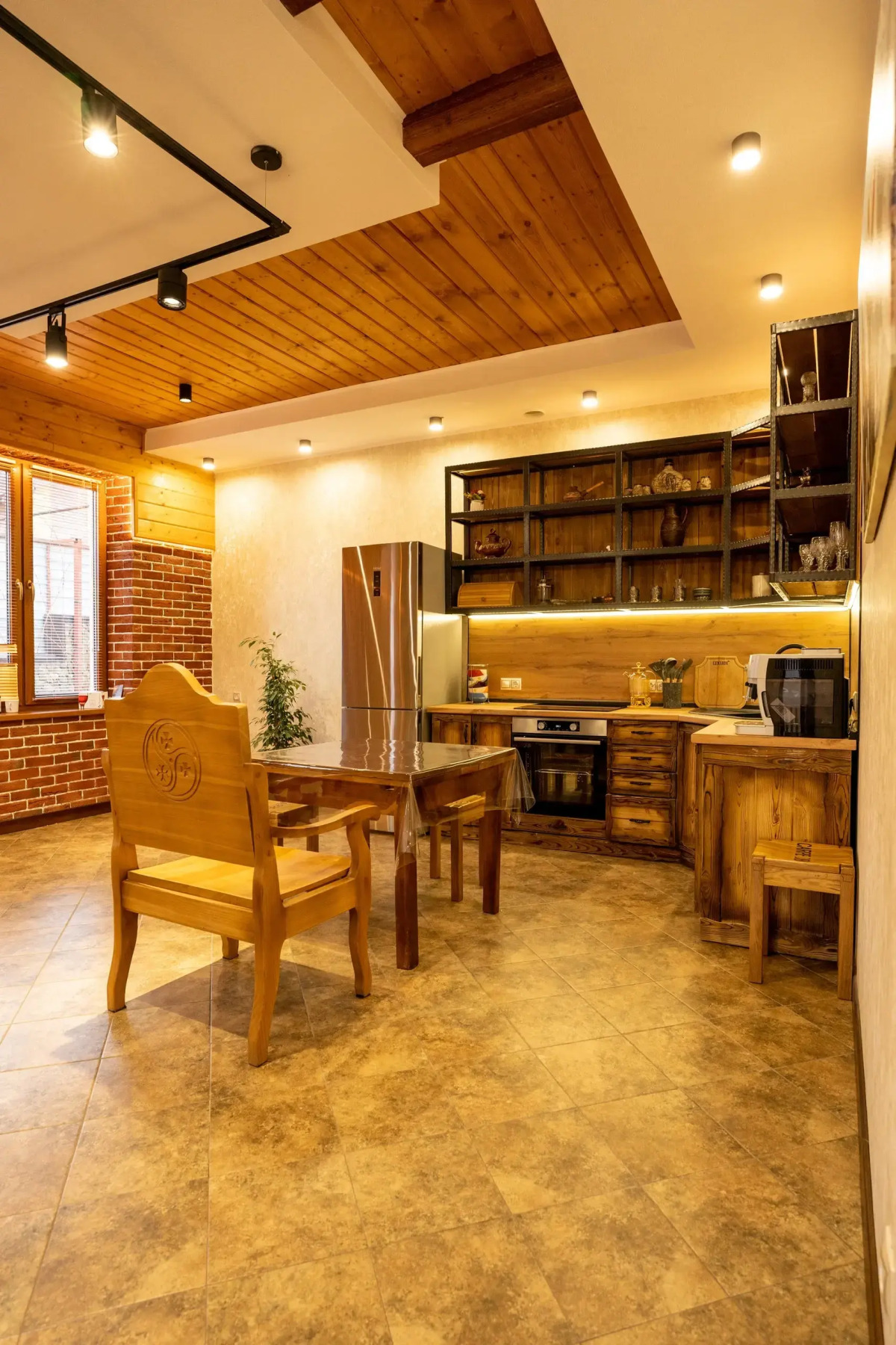 Частный Дом в Горах с Бассейном