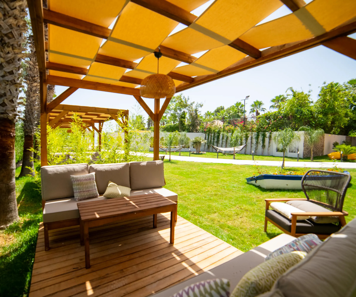 Rose Garden Premium Hotel