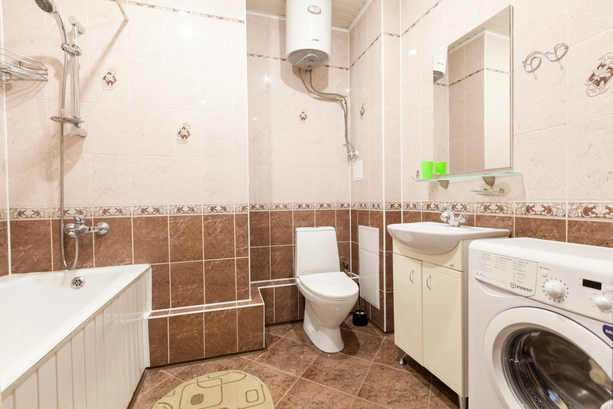 Апартаменты Папанинцев 111