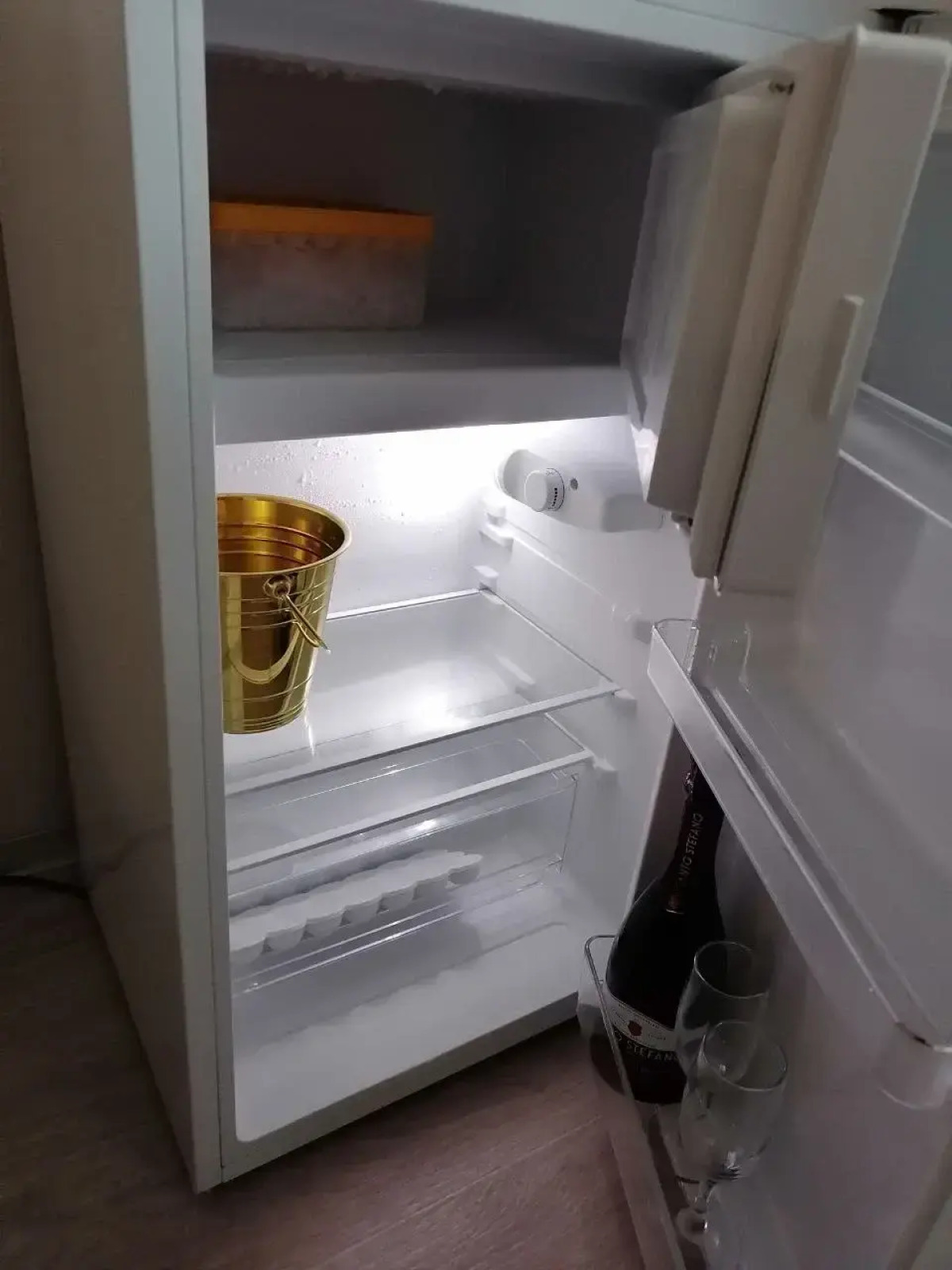 Честная Студия Четыре Угла ТЦ Аура