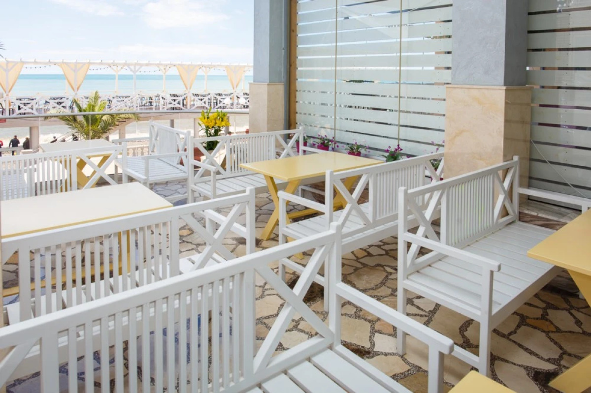 Курортный отель Кавказ