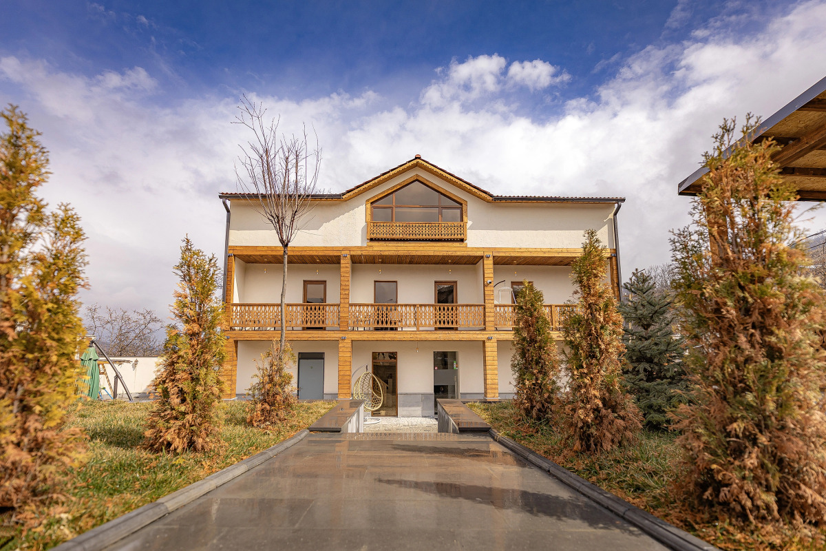 Отель Taniqinn Dilijan