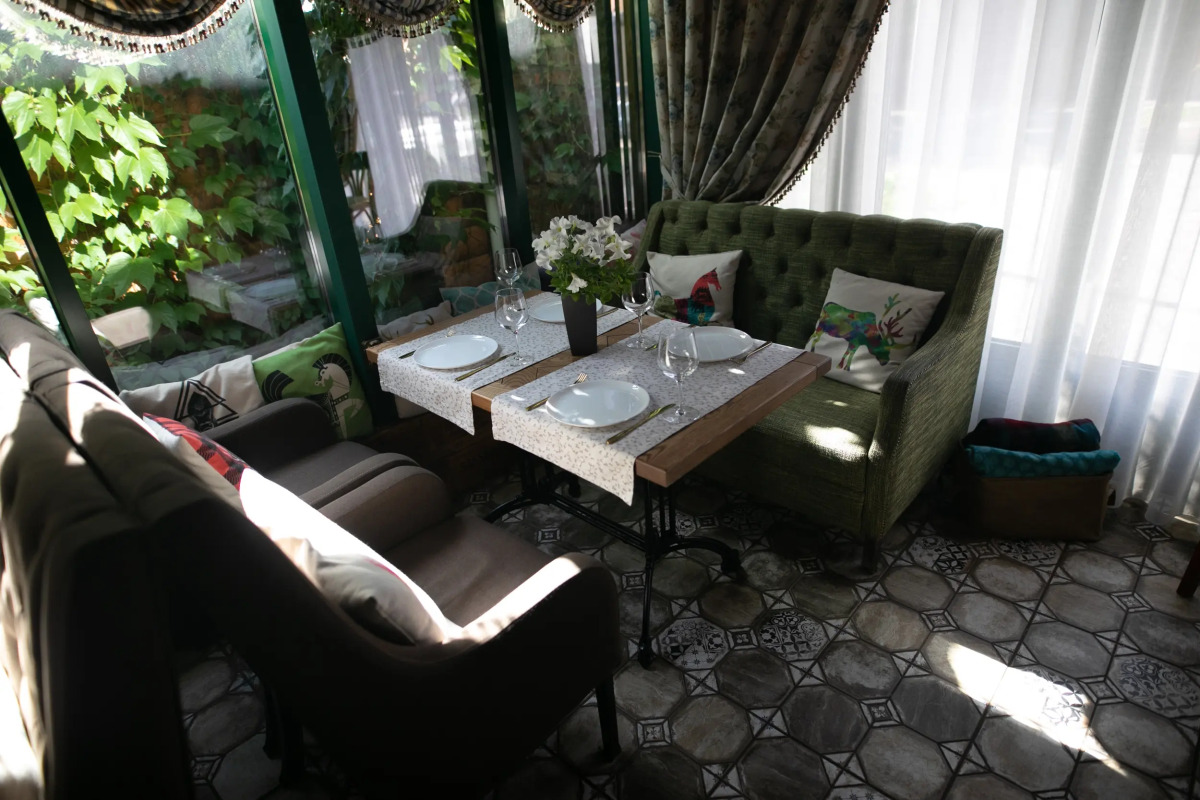 Отель Честный Чехов