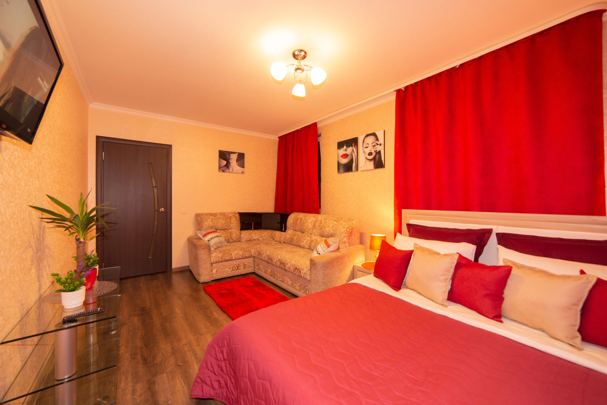 Апартаменты Novin квартал с видом во двор