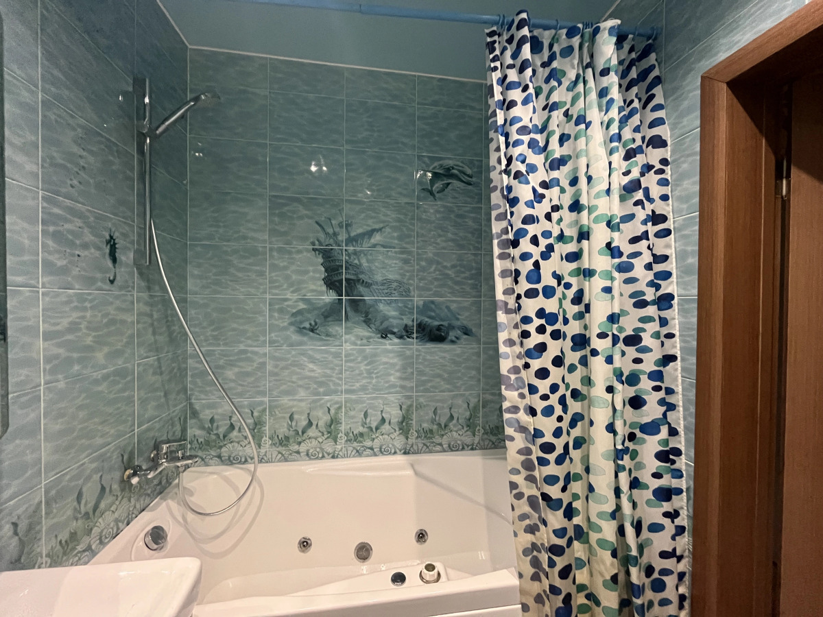 Квартира  3-х комнатная с камином и джакузи