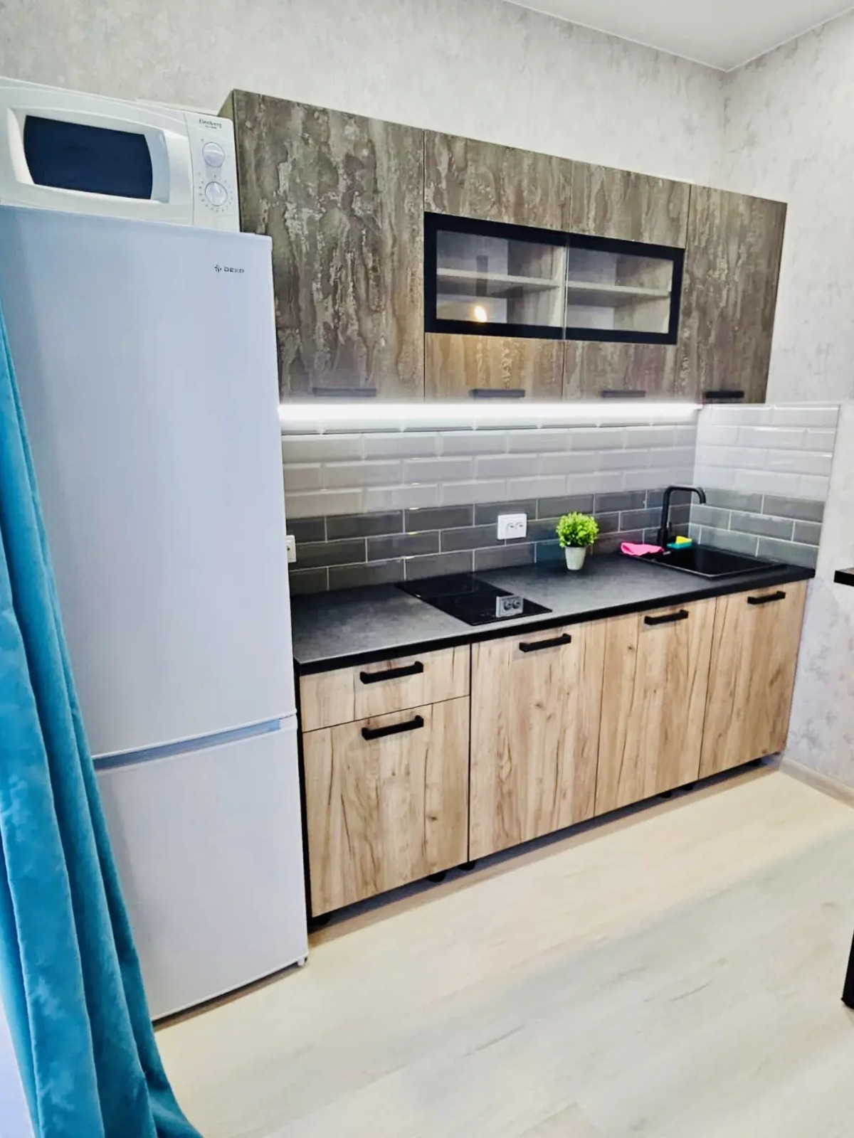 Апартаменты Unique Apart Маренго  рядом с Кардиоцентром и Спортшколой олимпийского резерва на Серебряный бор 24/4