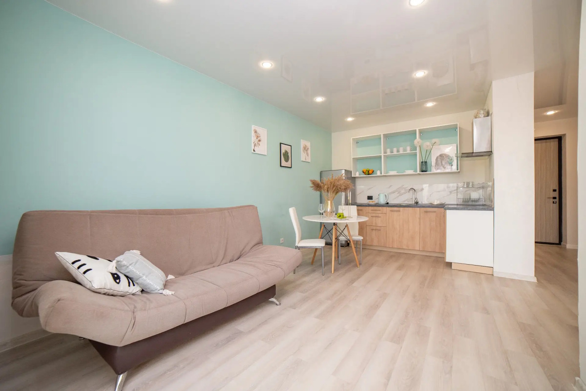 Евро-двухкомнатная квартира BeGuest на Чкалова 18