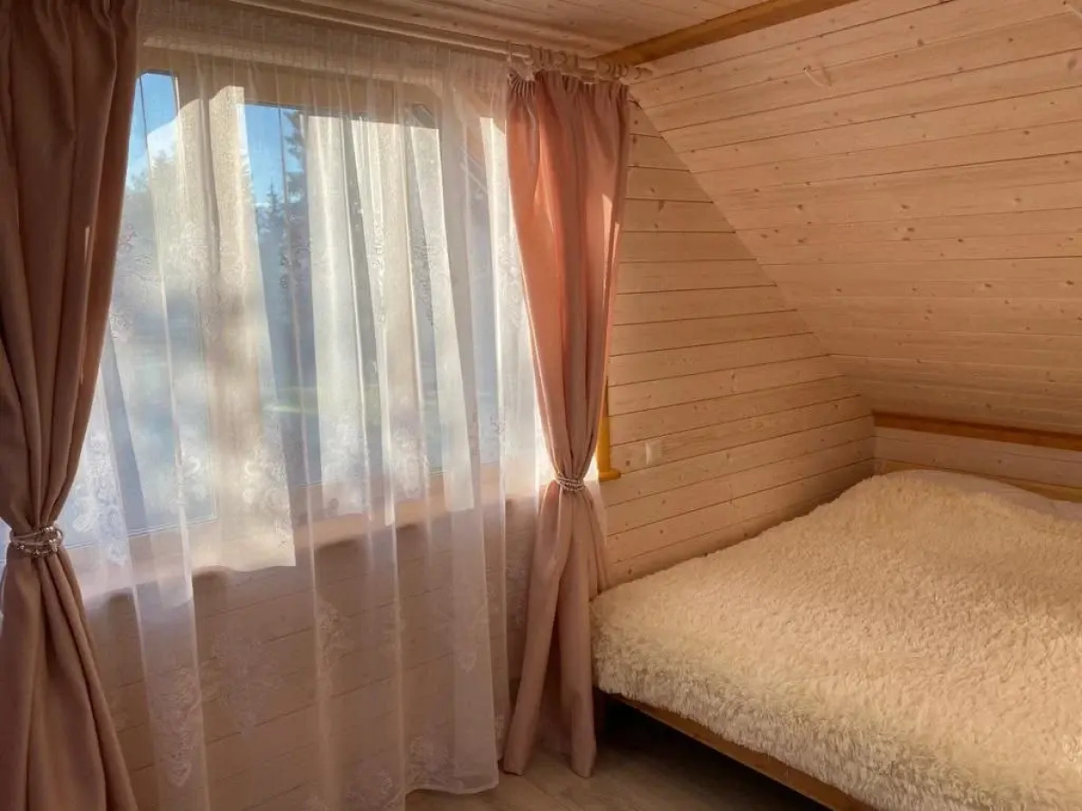 Частный дом Дом возле Ясеня