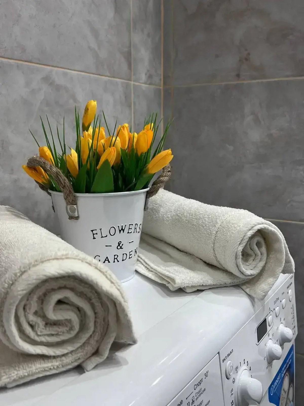 Апартаменты еЖИВИка Автомобилистов 13