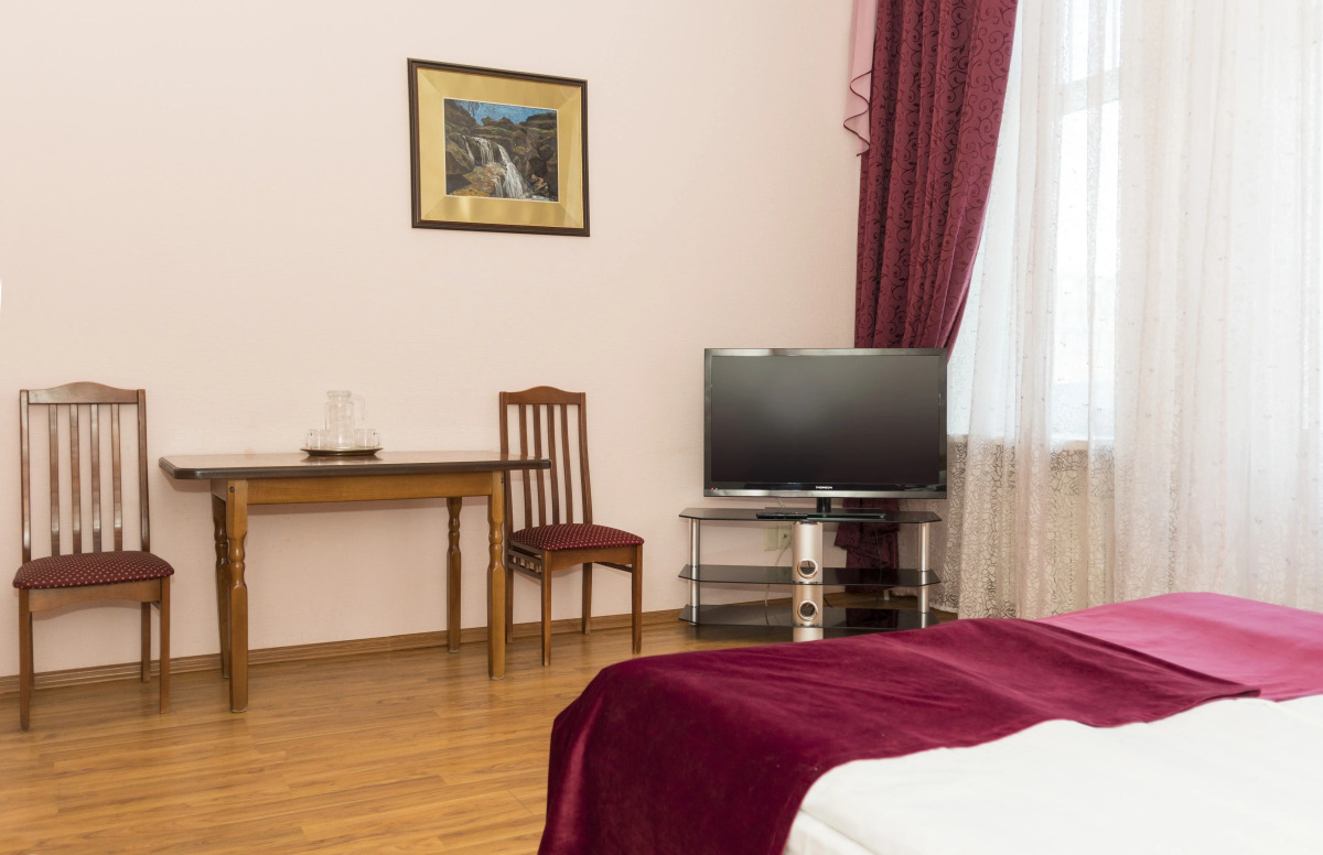 Отель Скала