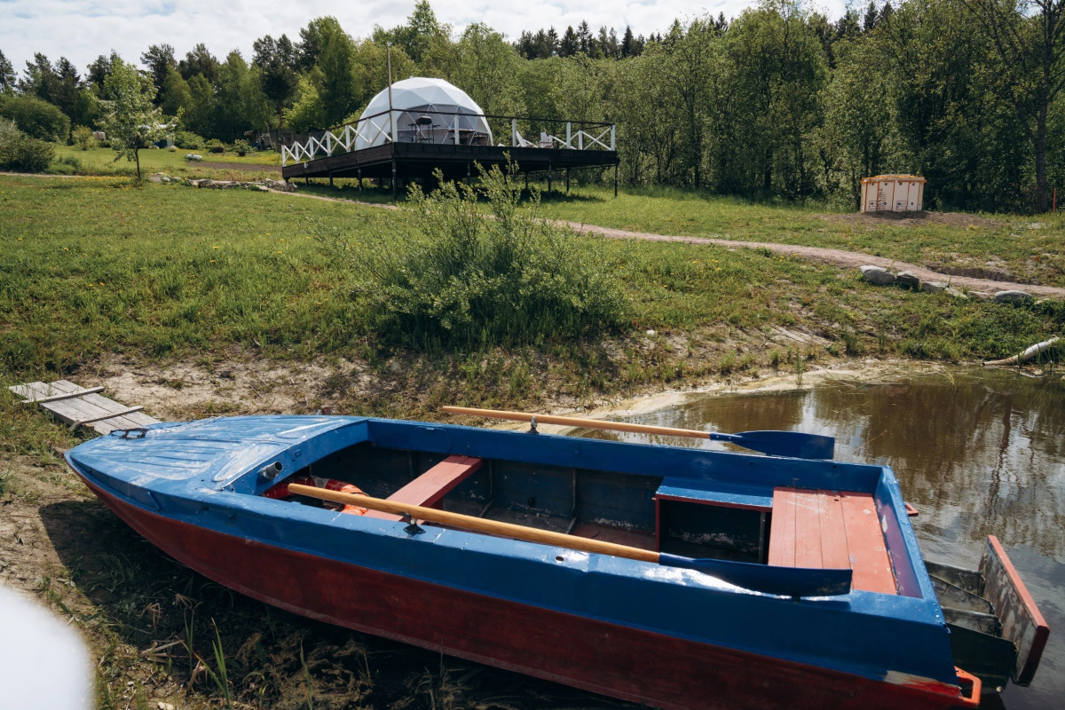 Частный дом на берегу Ладожского озера