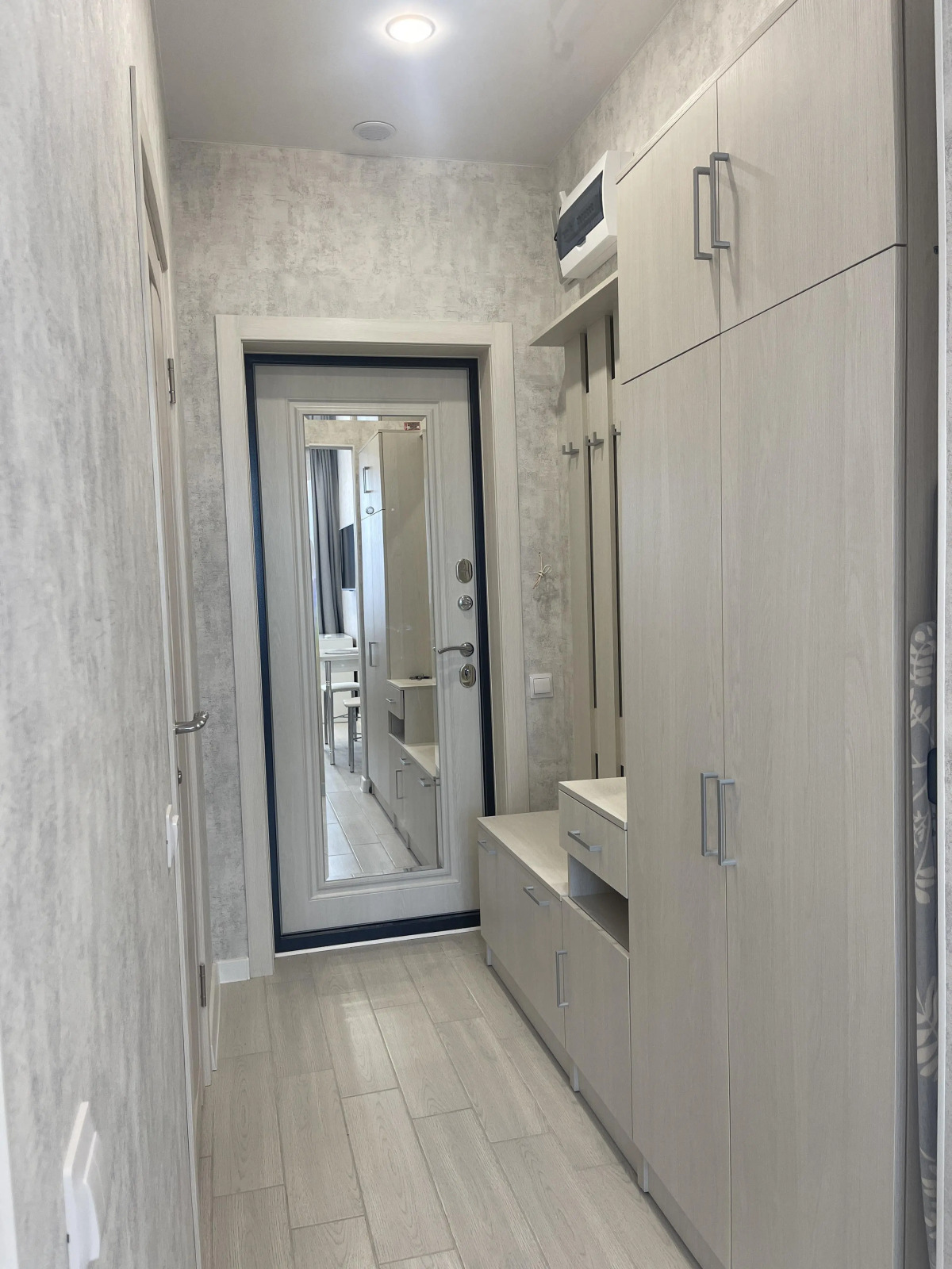 Апартаменты Du Soleil Grey&White с Видом на Море