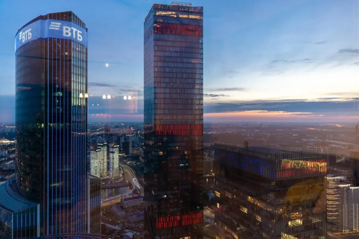 Romantic apart on 71 floor