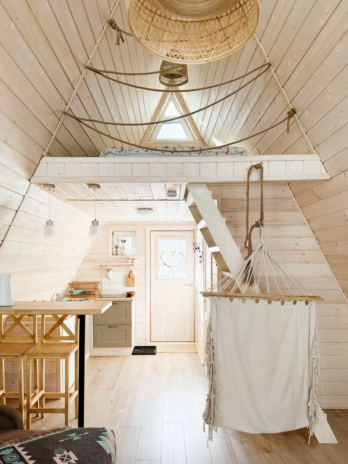 Гостевой дом DEEP LAKE HOUSE