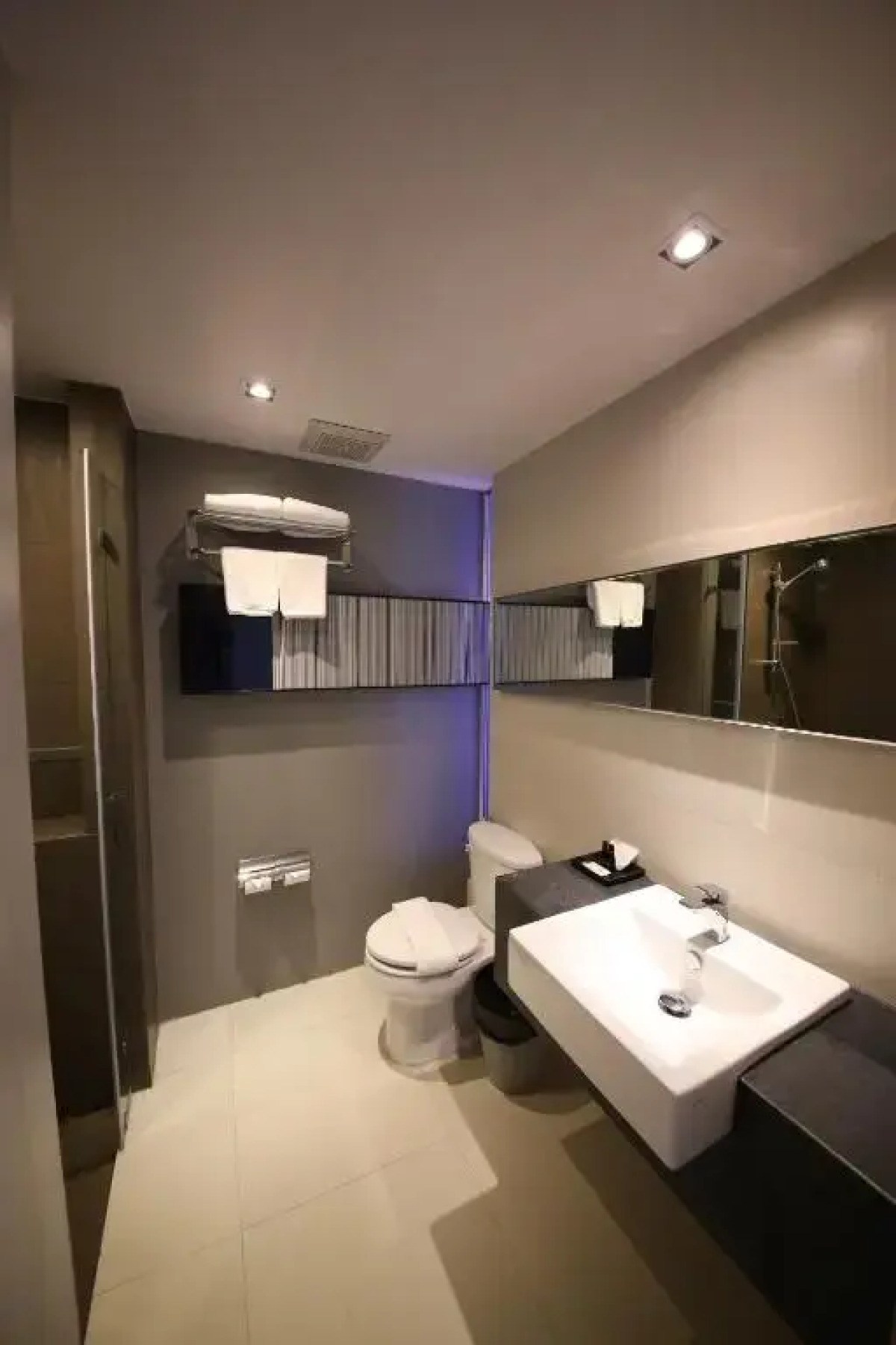 The Sun Xclusive Hotel