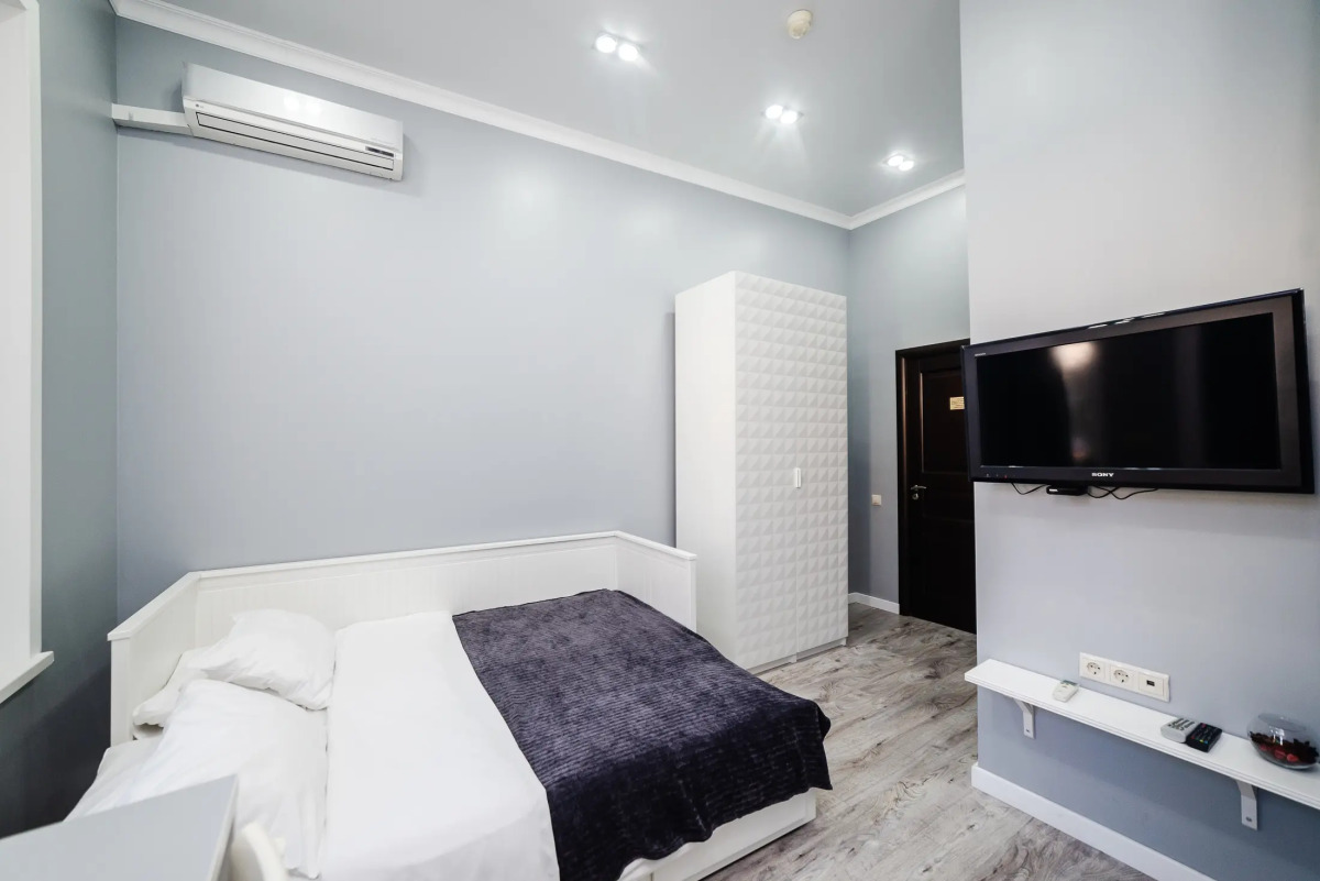 Narodnaya 14s1 (01) Apartments