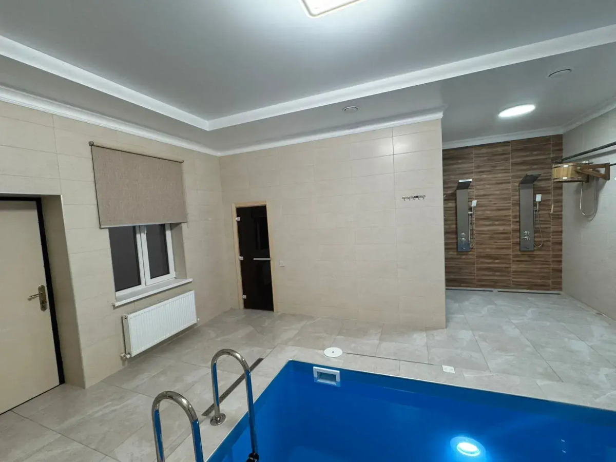 Отель Амаро