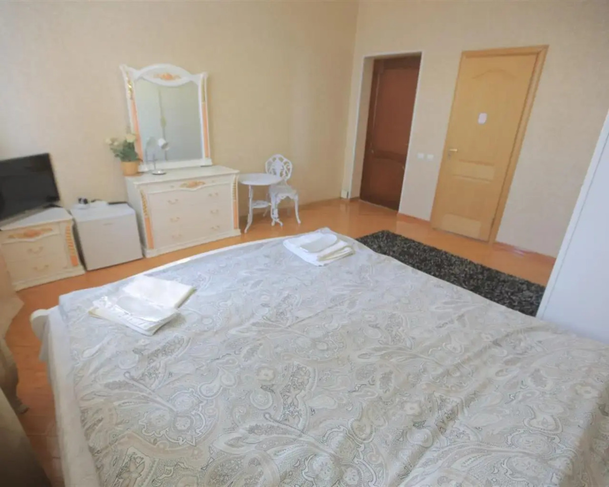 Отель Парма