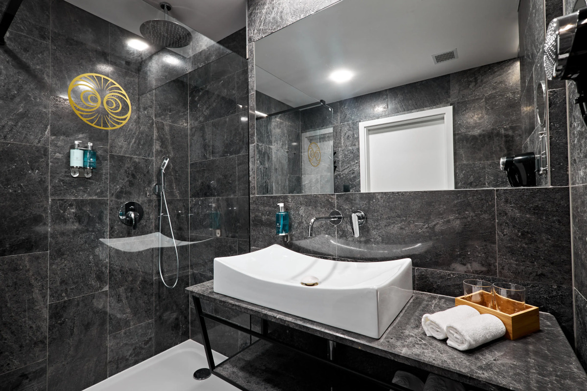 Отель Miramare Magnetic Beach