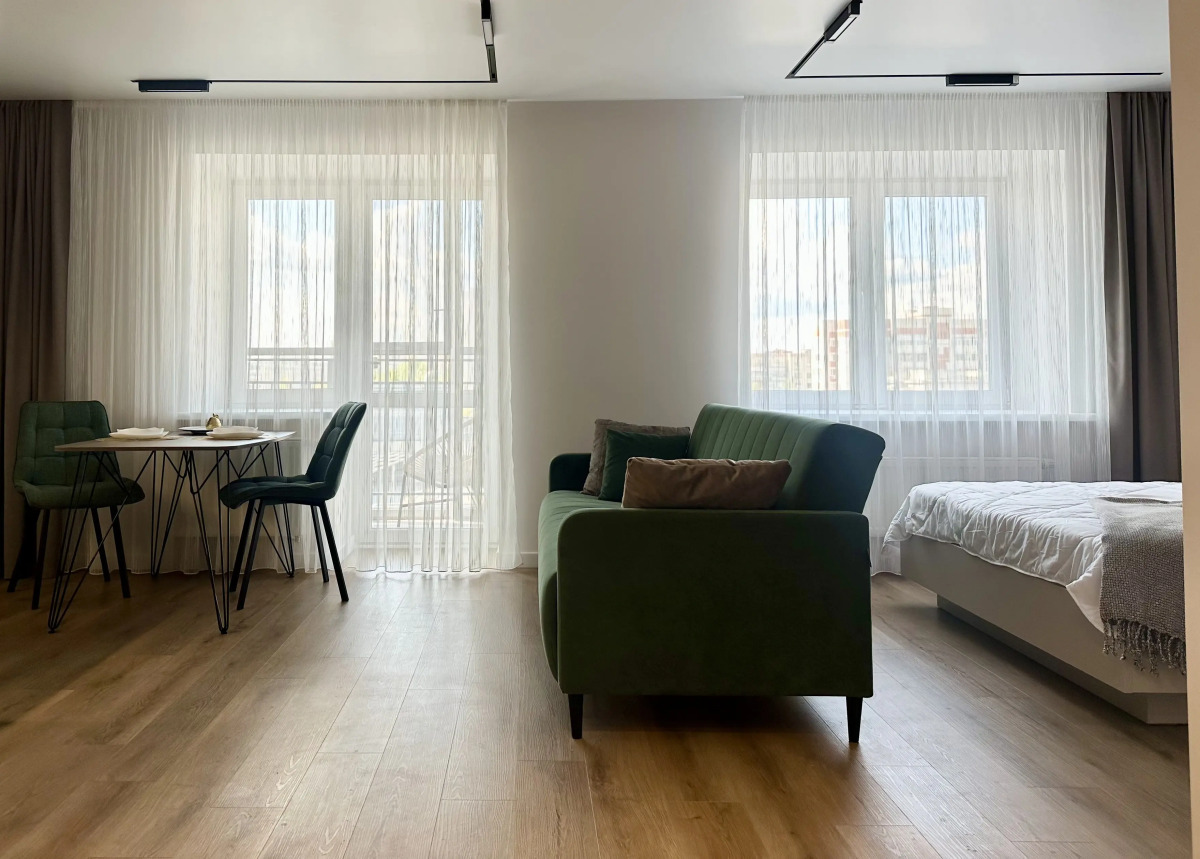 Квартира Happy Mercury просторная студия рядом с метро недалеко от центра