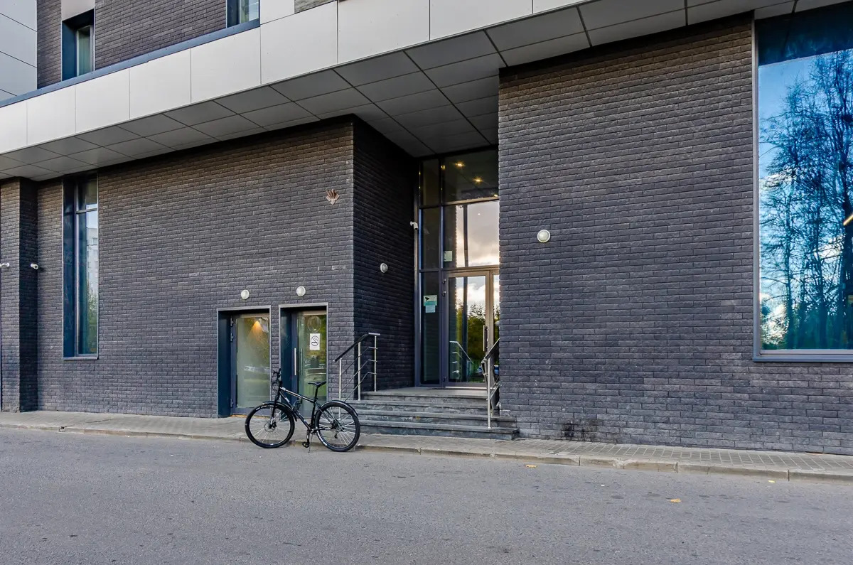 Апаратаменты около НЦ Кулакова