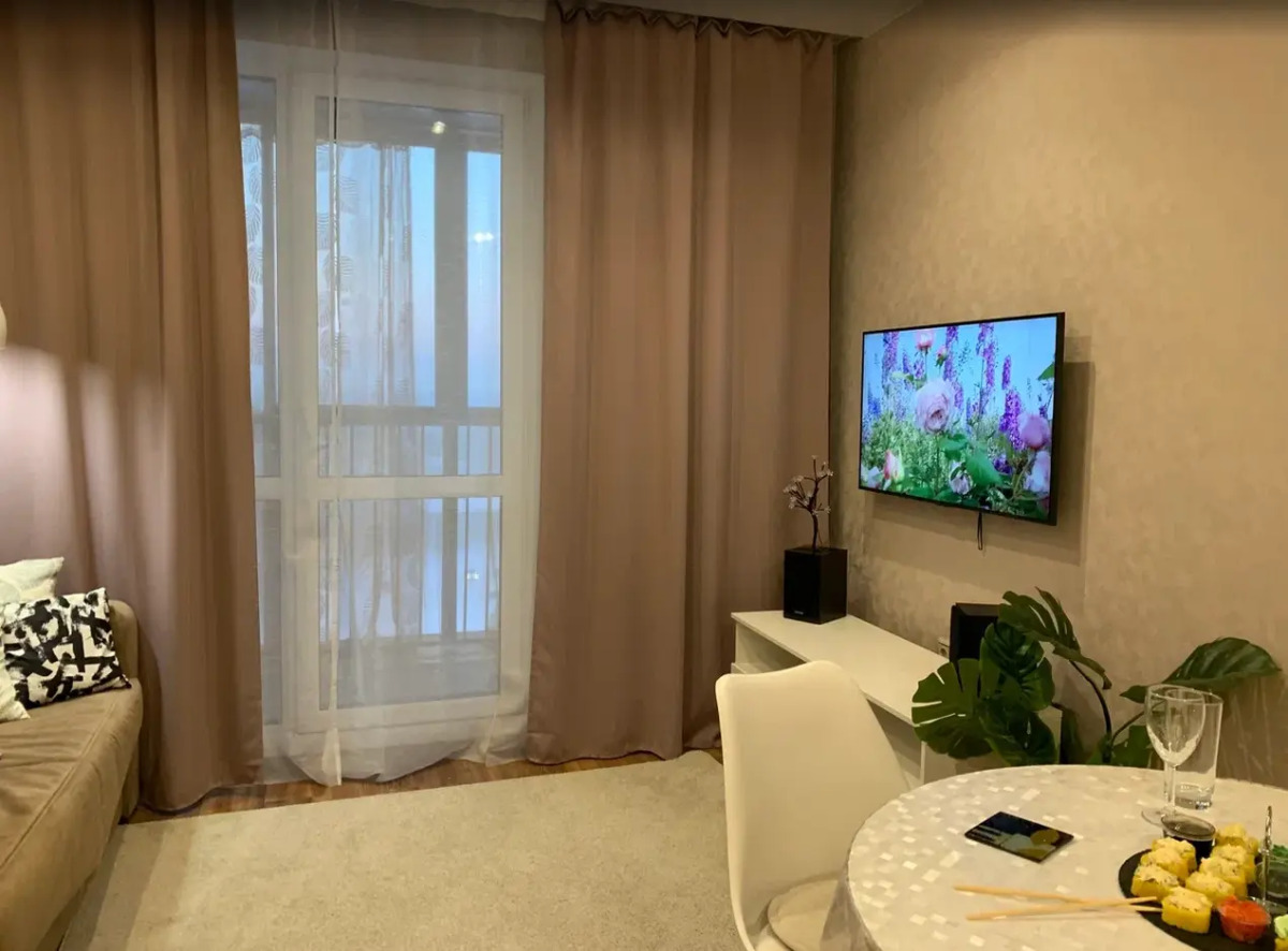 Апартаменты LifeHome на Иванова 1