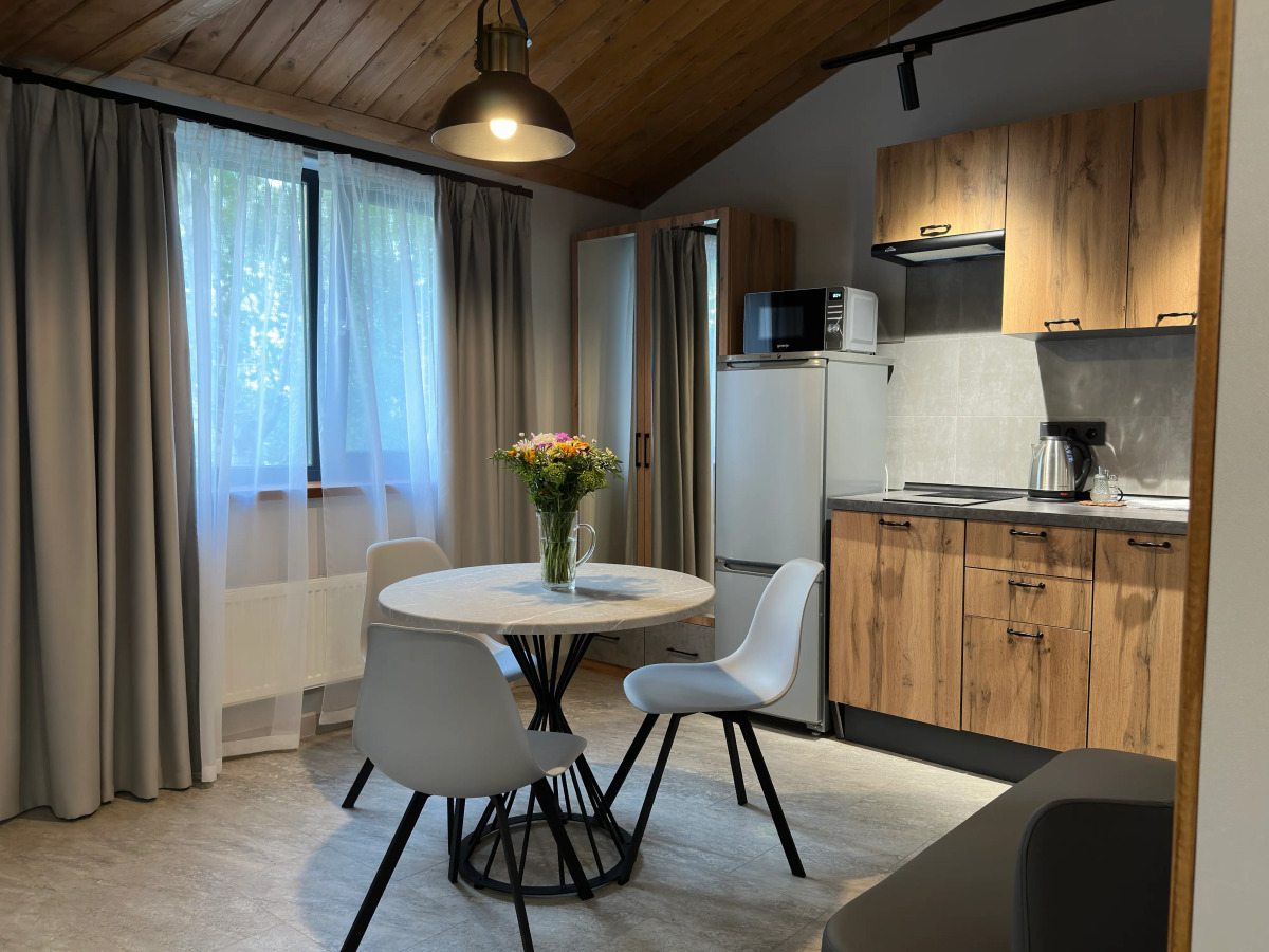 Отель Озеро