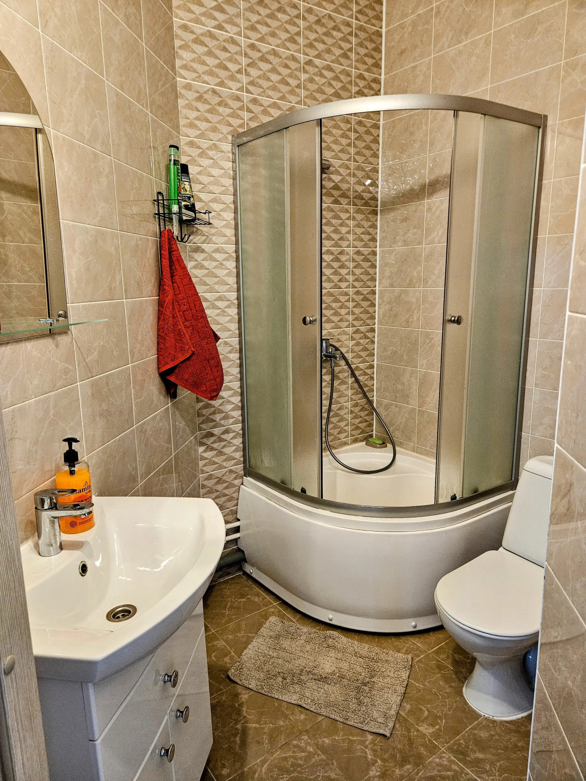 Квартира Большая евротрешка 80кв с двумя санузлами и огромной лоджией