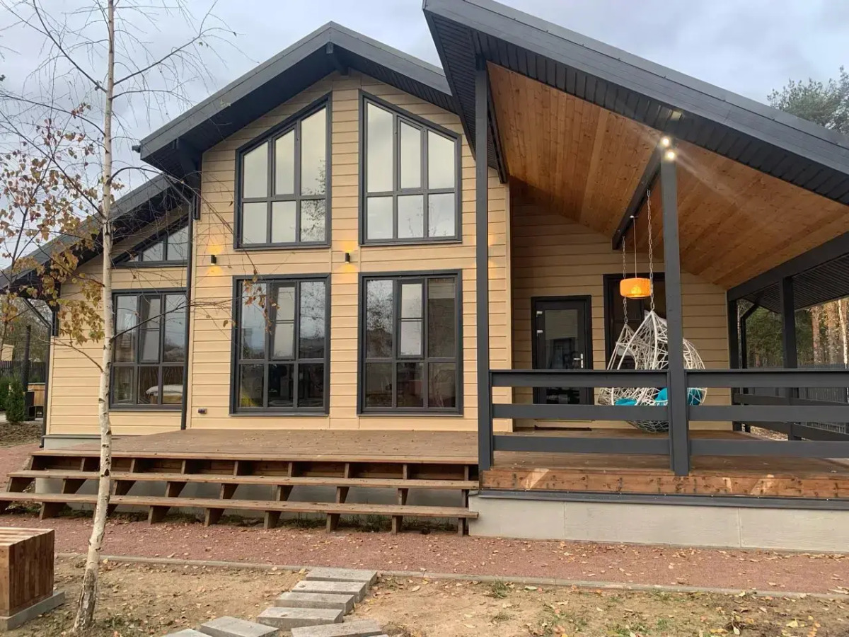 Частный дом Традиция отдыха - дом у озера c баней и купелью