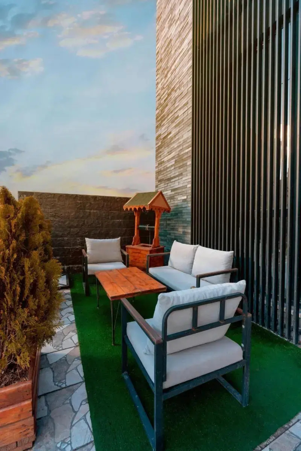 Melanj Airport Hotel