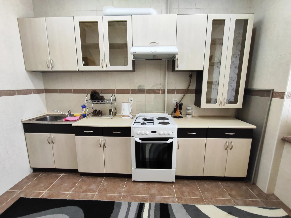 Апартаменты просторные двухкомнатные в центре Бишкека