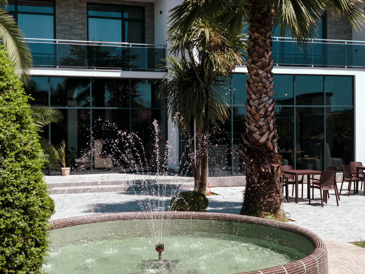 Отель Грант