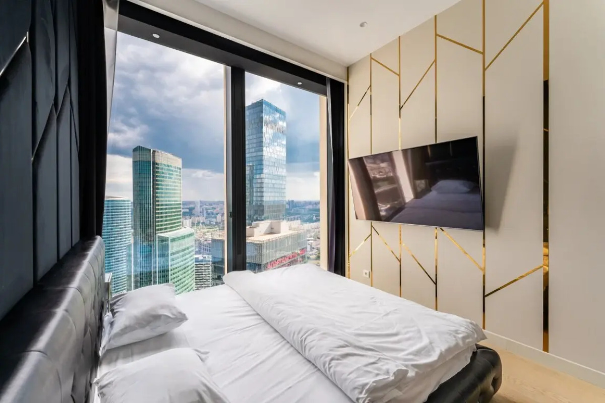 Апартамент на 63 этаже с видом на башни