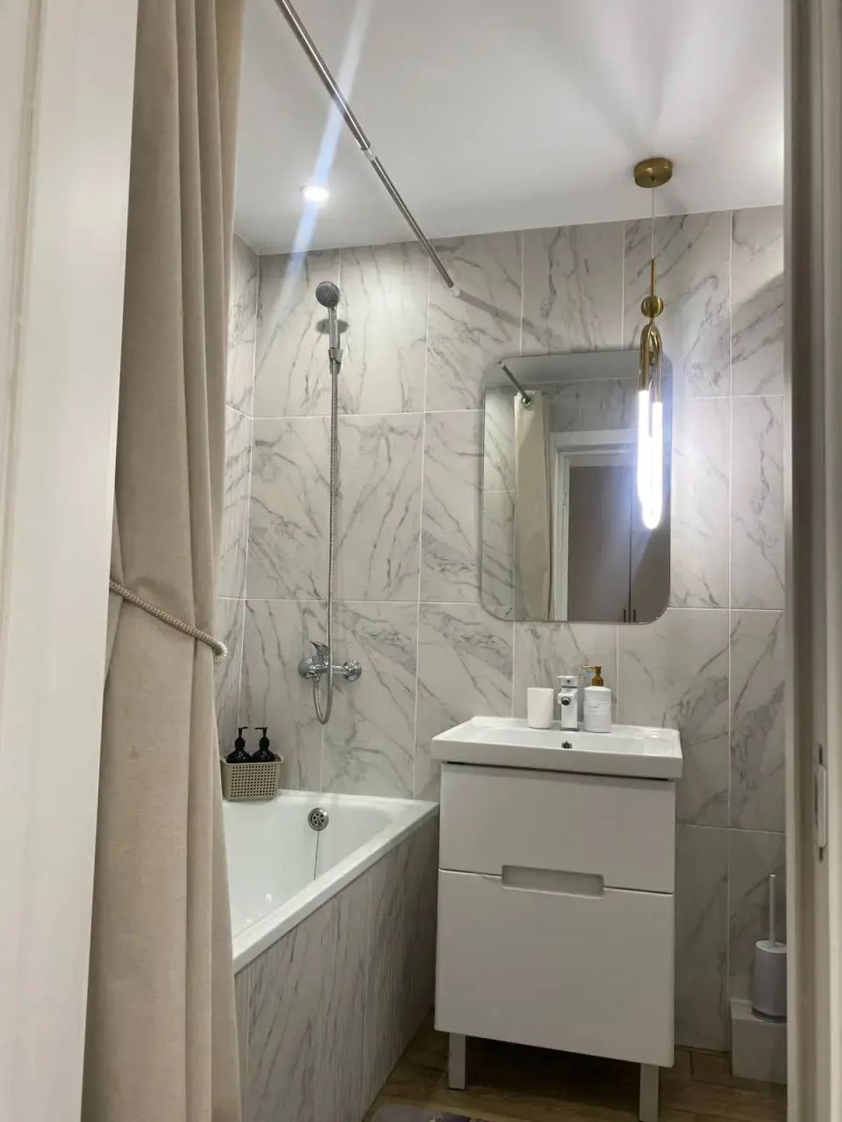 Квартира Новая в 110 кв за ТРЦ Мед по пути на Байкал