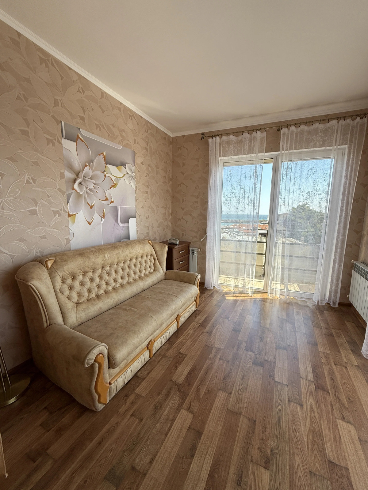 Квартира Видовая двухкомнатная Люкс с балконами на Набережной Ялты