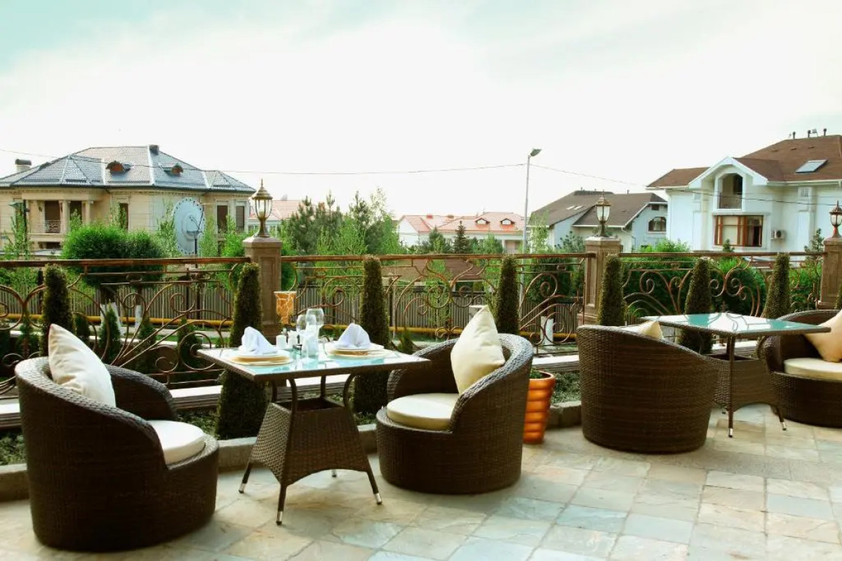 Royal Tulip Алматы