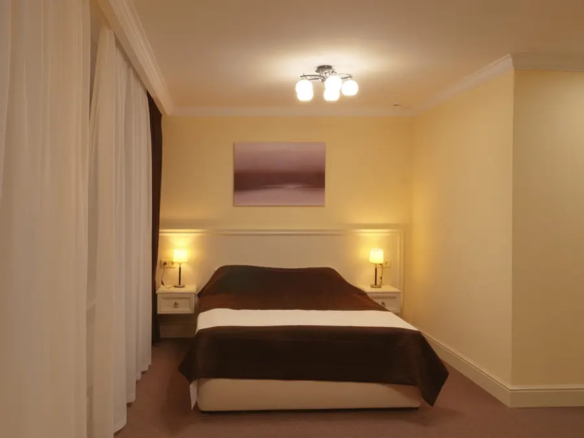 Отель Салют