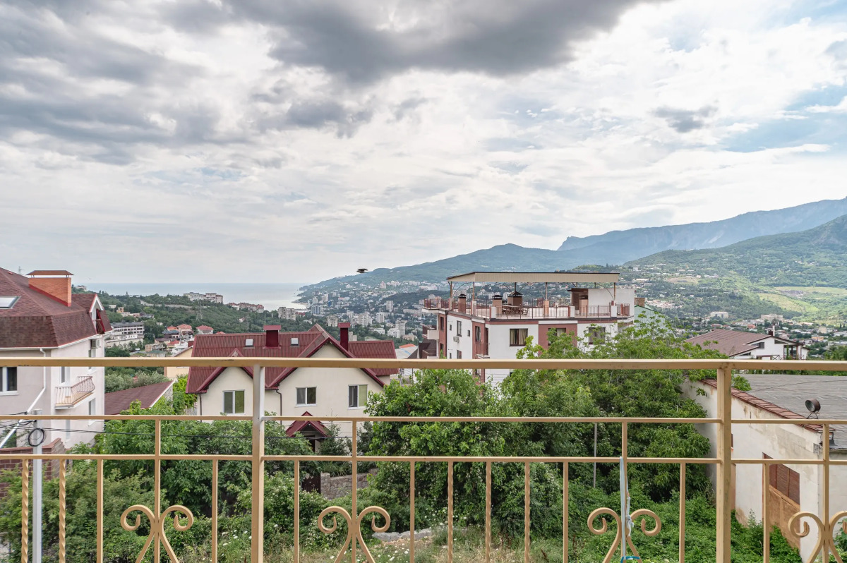 Гостевой дом Над Ялтой