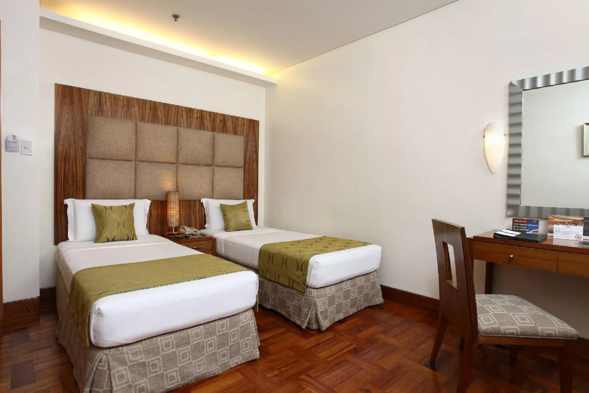 Отель City Garden Suites Manila